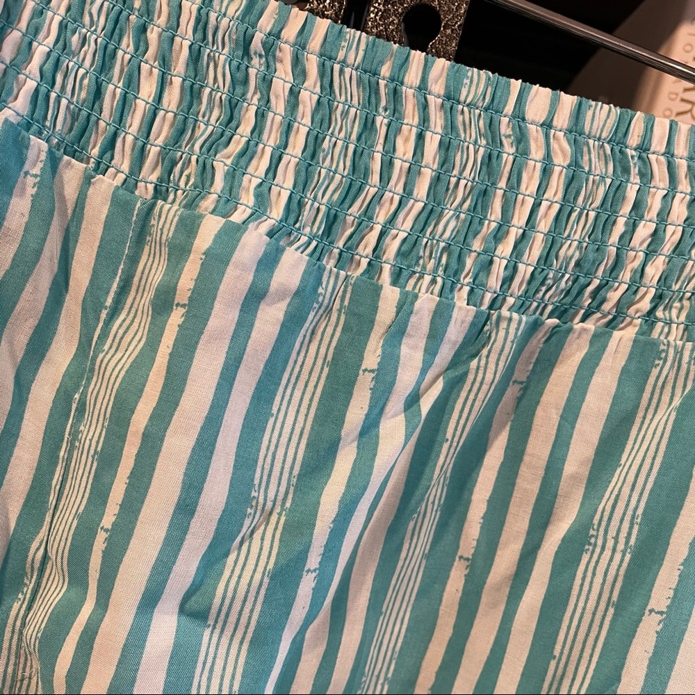 SOLD (V) Anthropologie Whimsy Pajama Shorts - Picture 9 of 15